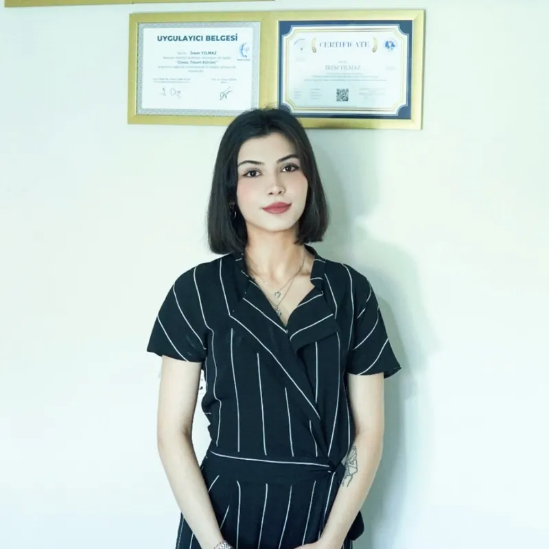 Psikolog İrem Yılmaz